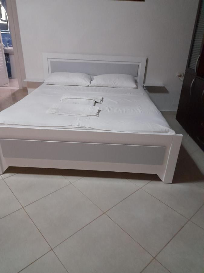 Apartment Nedin Ksamil